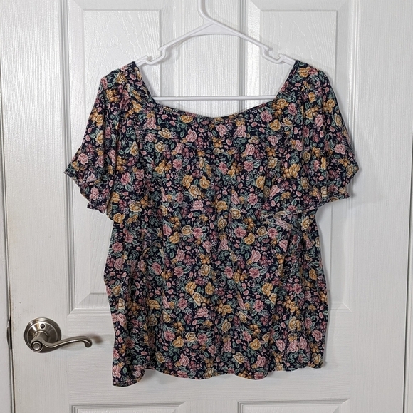 Old Navy Black Floral Short Flutter Sleeve Button-Up Blouse Size Medium‎ - Picture 3 of 7